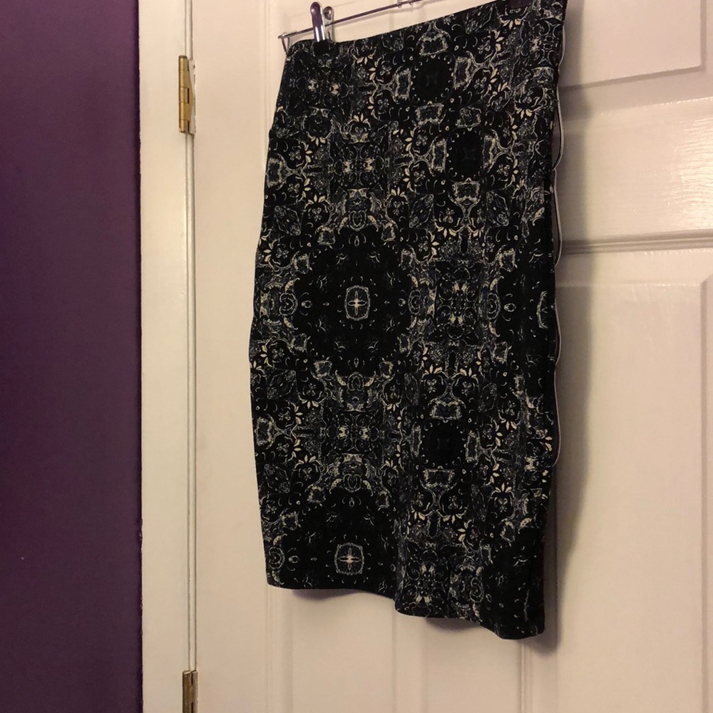 LulaRoe Cassie skirt XS
